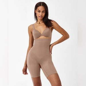 Spanx Spanxsculpt Seamless Power Highwaisted Mid Thigh Short Cafe Au Lait 3XL